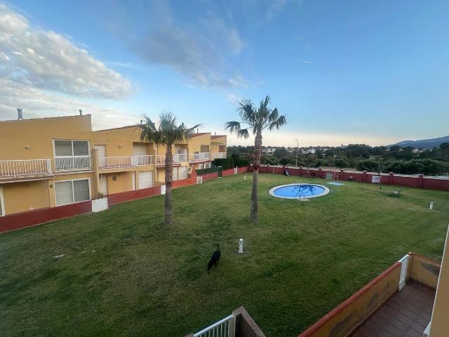 Casa adosada en Venta en Centre