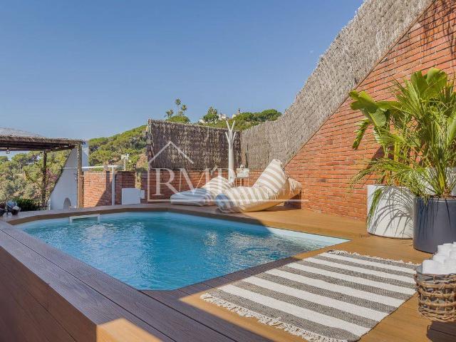 Casa adosada en Venta en Centre