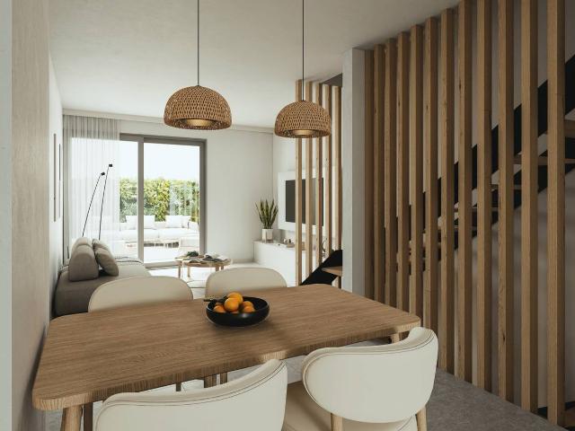 Casa adosada en Venta en Centre