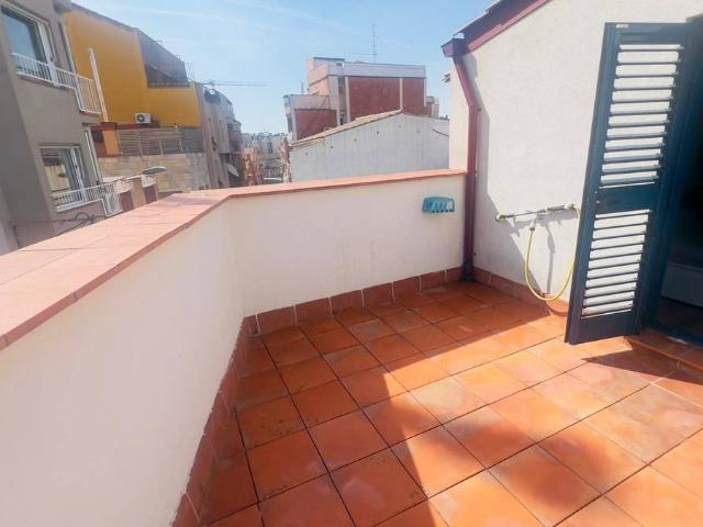 Casa adosada en Venta en Centre