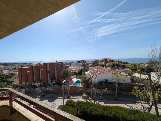 Casa adosada en Venta en Centre