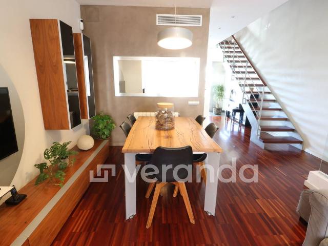 Casa adosada en Venta en Centre
