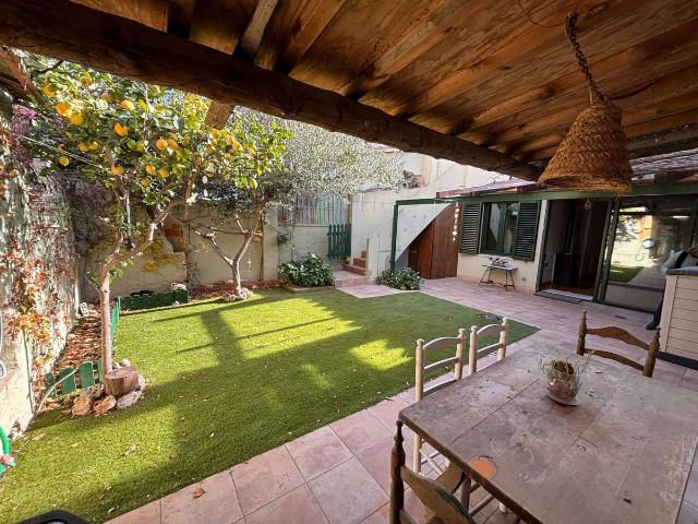 Casa adosada en Venta en Centre