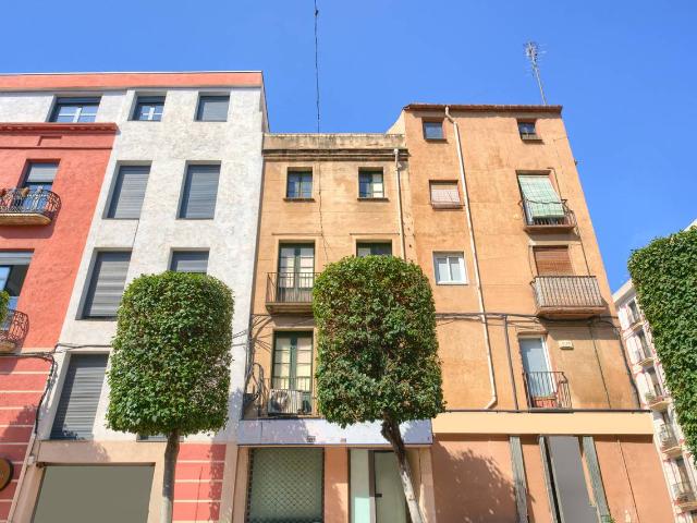 Casa adosada en Venta en Centre