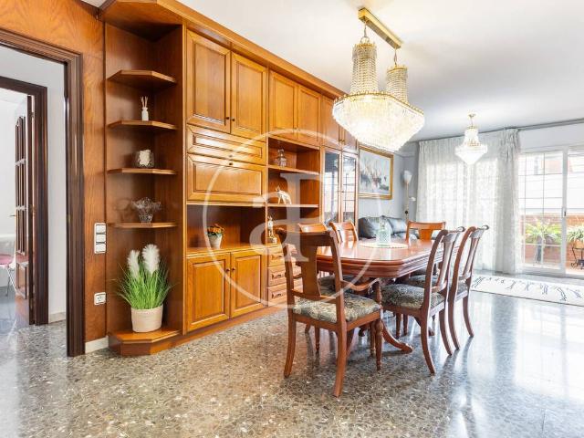 Casa adosada en Venta en Centre