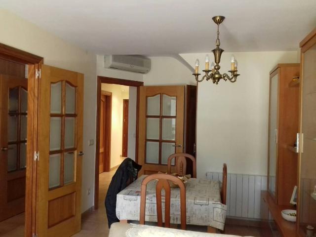 Casa adosada en Venta en Centre