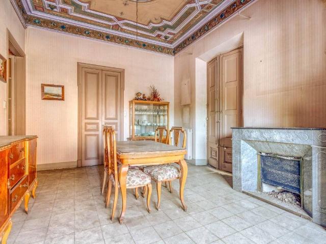 Casa adosada en Venta en Centre