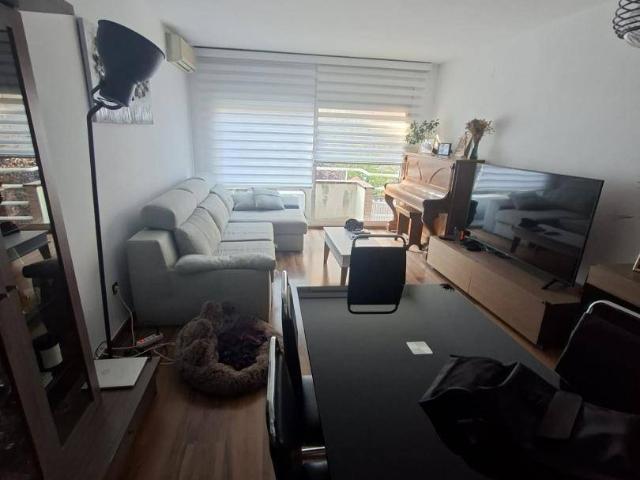Casa adosada en Venta en Centre