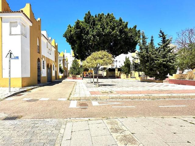 Casa adosada en Venta en Centro Calzada Cabo Noval