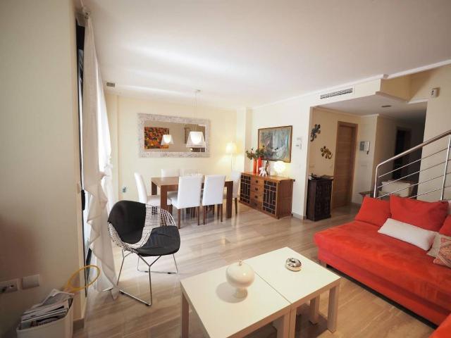 Casa adosada en Venta en Centro ciudad