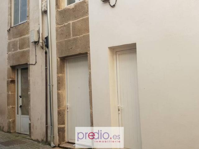 Casa adosada en Venta en Centro Recinto Amurallado