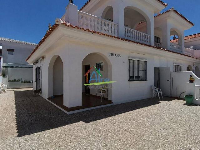 Casa adosada en Venta en Centro Torre de la Higuera