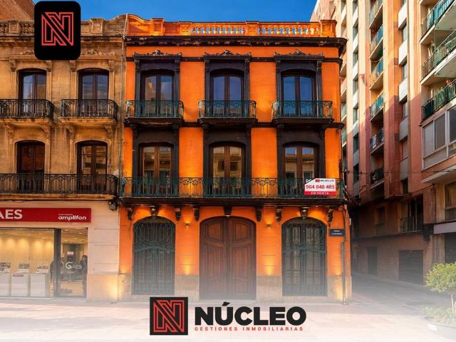 Casa adosada en Venta en Centro