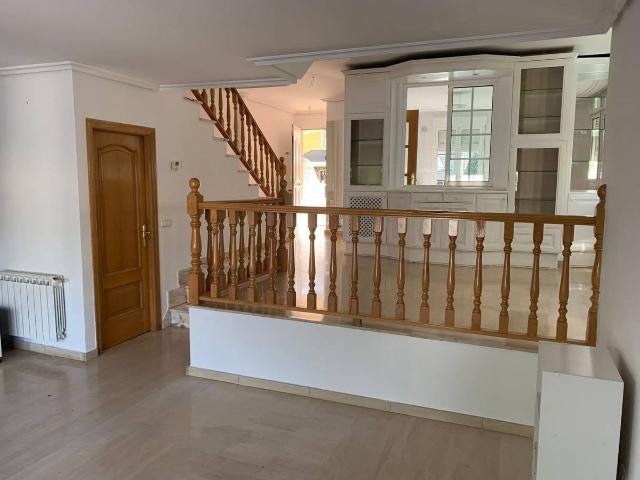 Casa adosada en Venta en Centro