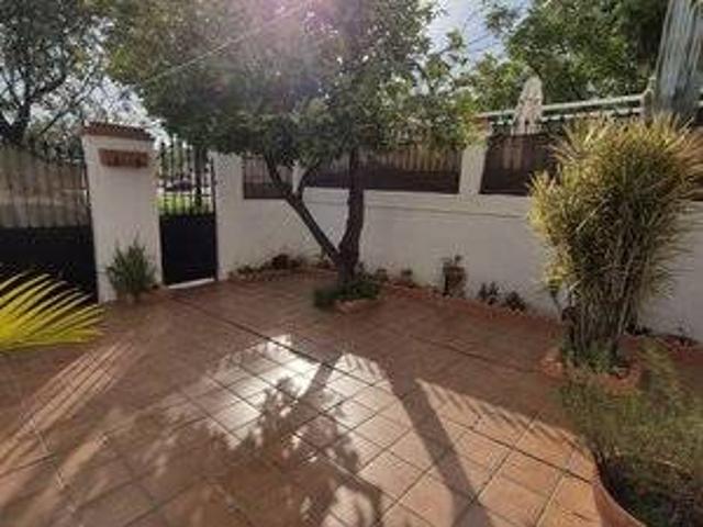 Casa adosada en Venta en Centro