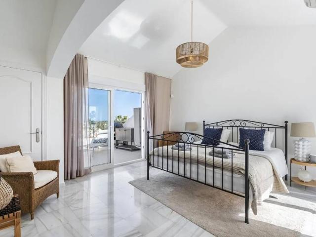 Casa adosada en Venta en Centro