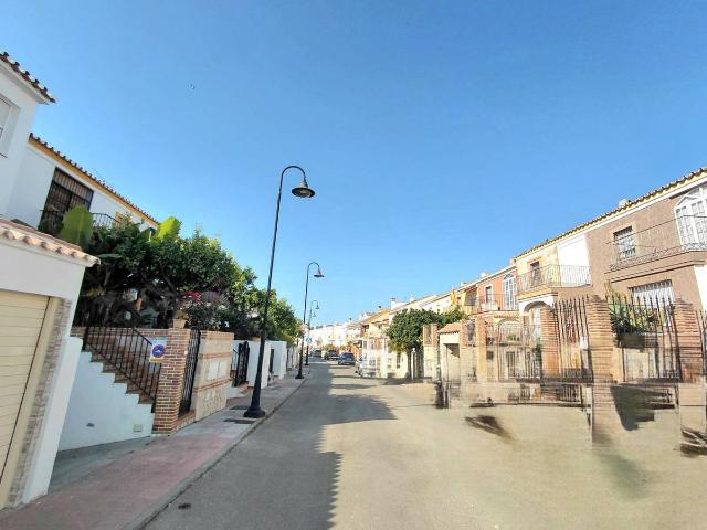 Casa adosada en Venta en Centro