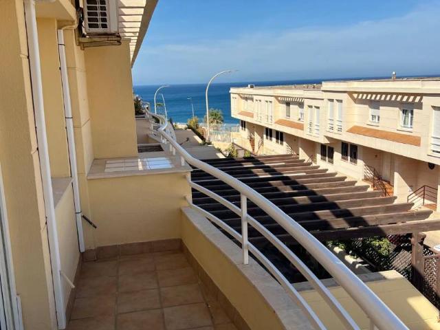 Casa adosada en Venta en Centro