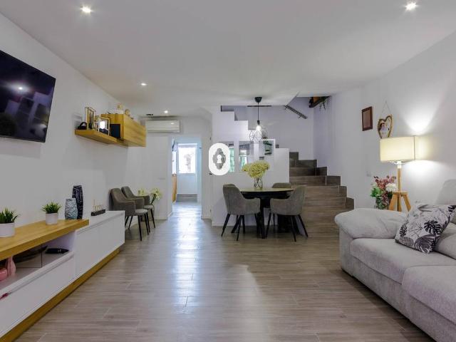 Casa adosada en Venta en Centro