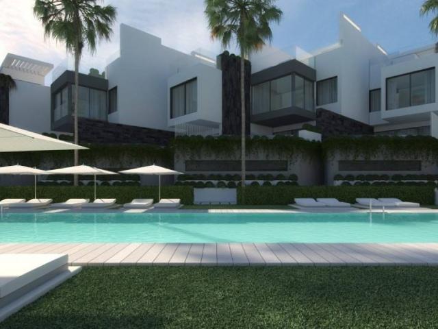 Casa adosada en Venta en Centro