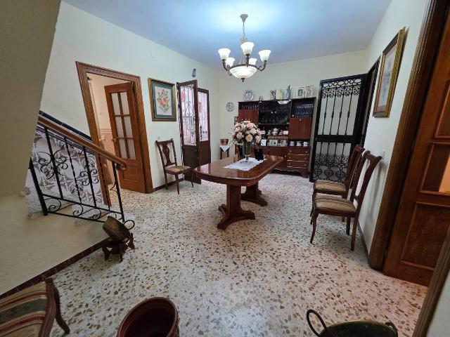 Casa adosada en Venta en Centro