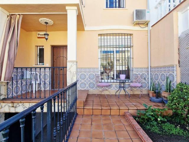 Casa adosada en Venta en Centro