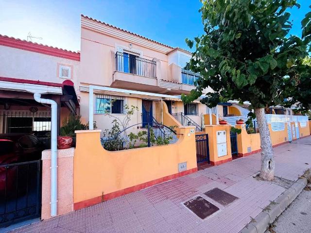 Casa adosada en Venta en Centro