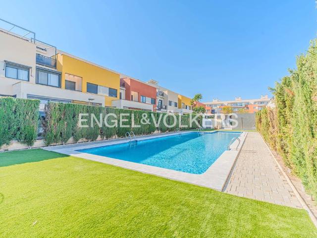 Casa adosada en Venta en Centro