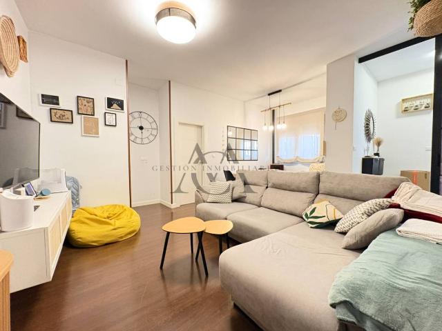 Casa adosada en Venta en Centro