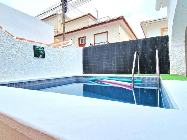 Casa adosada en Venta en Centro