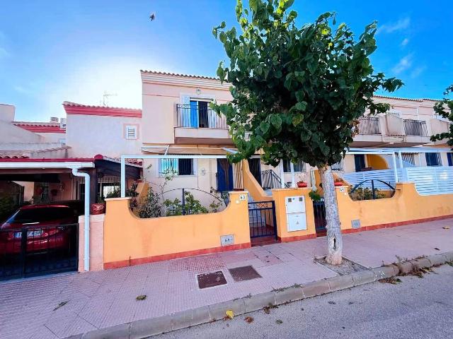 Casa adosada en Venta en Centro