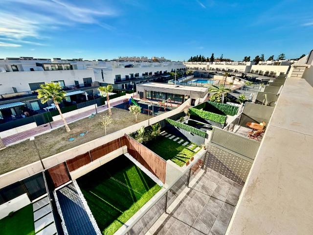 Casa adosada en Venta en Centro