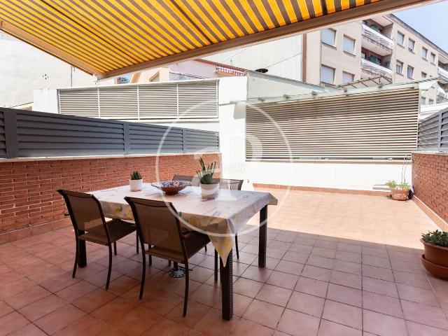 Casa adosada en venta en Cerdanyola del Vallès, Catalunya Fontetes. Casa en venta en Cerdanyola del Vallès. Casas adosadas Cerdanyola del.