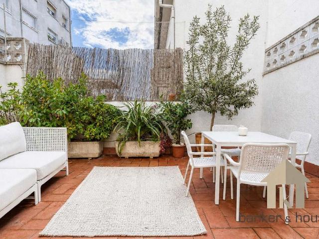 Casa adosada en venta en Cerdanyola del Vallès, de 188 m² 4 habitaciones por 475.000