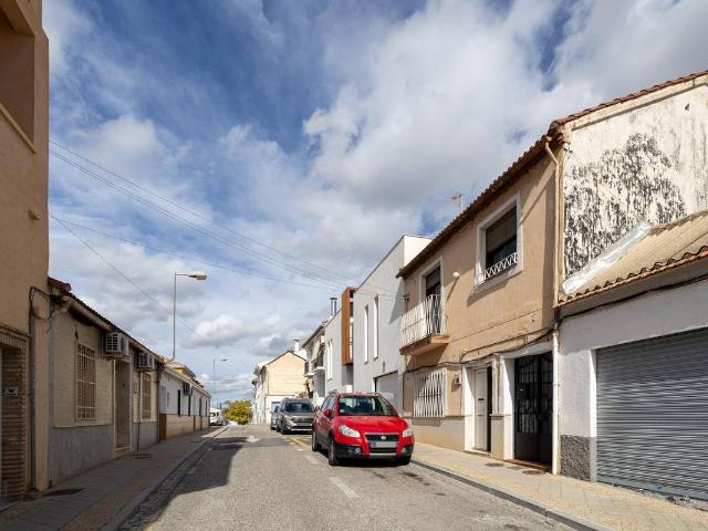 Casa adosada en Venta en Cerrillo de Maracena Periodistas