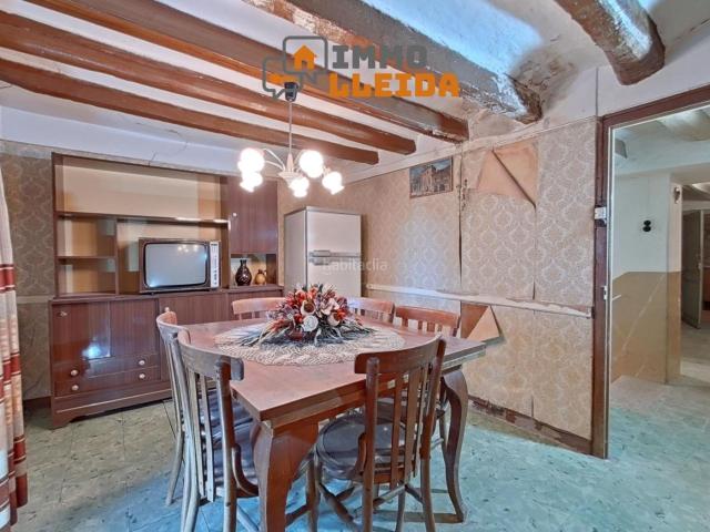 Casa adosada en venta en Cervera. OPORTUNIDAD Casa en Cervera. Casas adosadas.