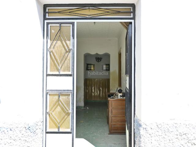 Casa adosada en venta en Churriana de la Vega, Casco Histórico. Se vende casa en planta baja a reformar en Churriana de la vega. Casas adosadas Churriana de la.