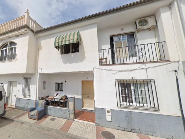 Casa adosada en venta en Chauchina. Casas adosadas.