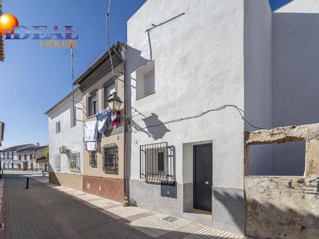 Casa adosada en Venta en Chauchina