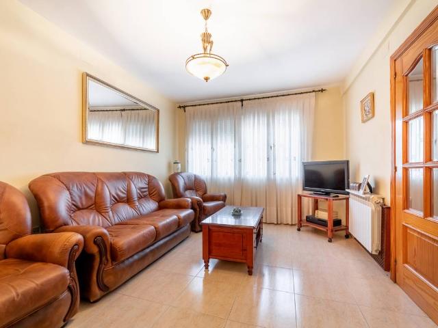 Casa adosada en Venta en Chiloeches