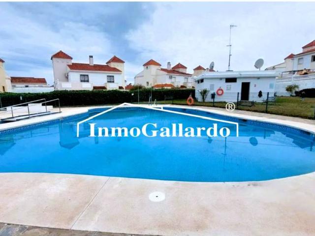 Casa adosada en Venta en Chilches