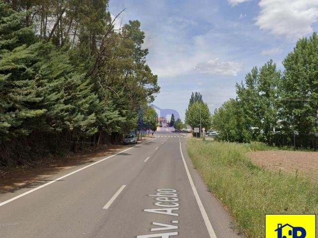 Casa adosada en venta en Chillarón de Cuenca. Se vende Chalet en Urbanización Señorio del Pinar. Casas adosadas Chillarón de.