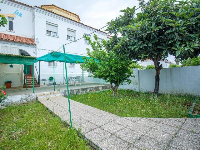 Casa adosada en Venta en Ciudad Jardín