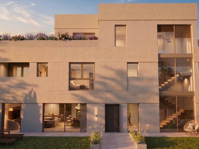 Casa adosada en Venta en Ciudad Universitaria