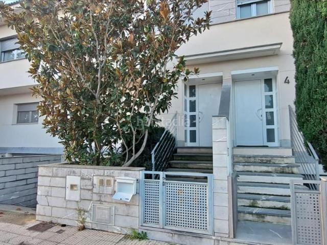 Casa adosada en venta en Cintruénigo. Casas adosadas.