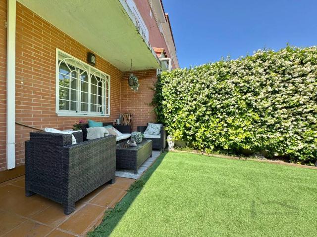 Casa adosada en Venta en Club de Campo