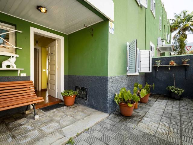 Casa adosada en Venta en Cruz Santa