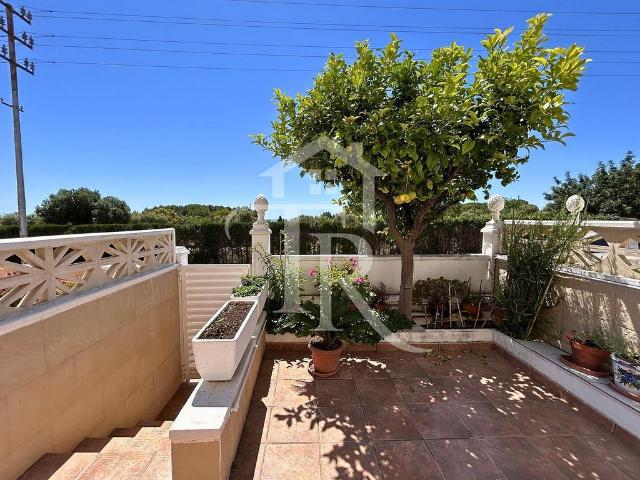 Casa adosada en venta en Creixell, de 100 m² 3 habitaciones por 216.000