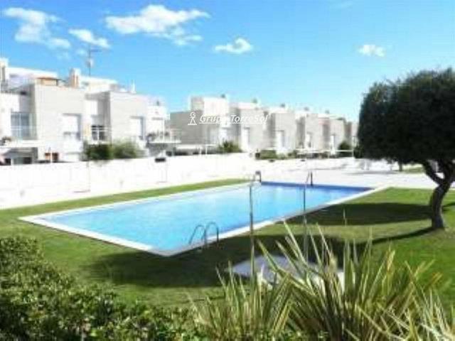 Casa pareada en venta en Creixell, de 140 m² 4 habitaciones por 315.000