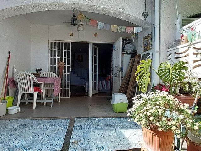 Casa adosada en venta en Cubelles, de 118 m² 3 habitaciones por 288.400